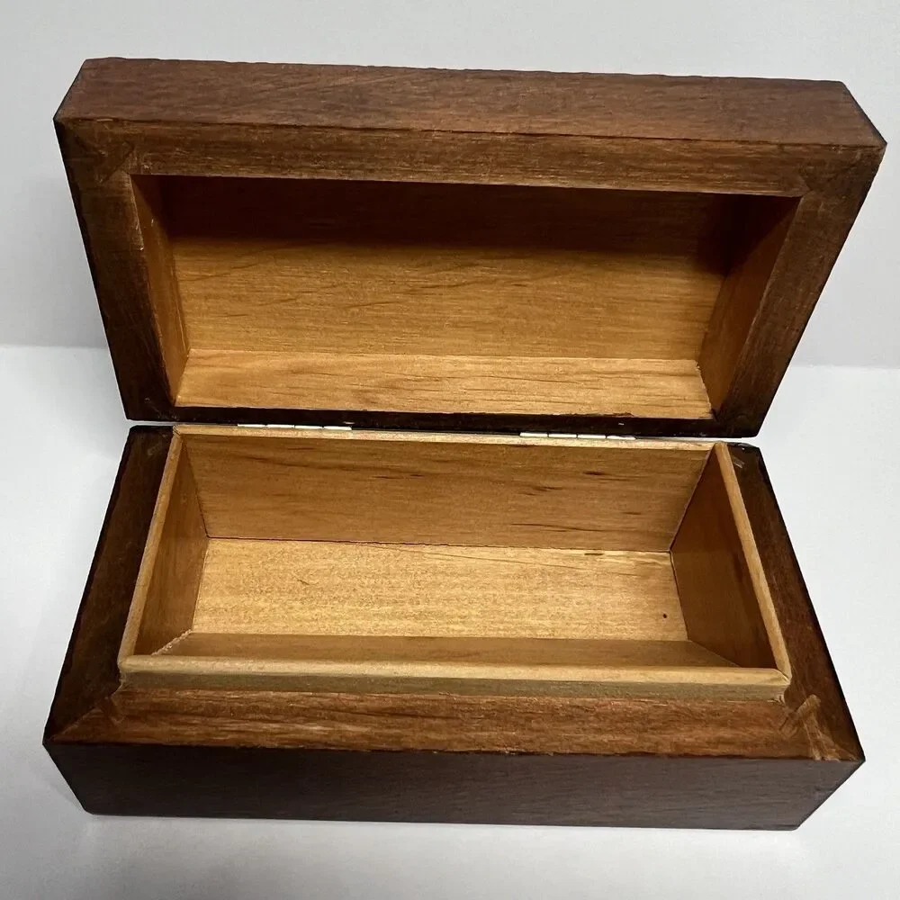 Vintage Polish Hand Carved Linden Wood Jewelry Box Keepsake Chest 4.5